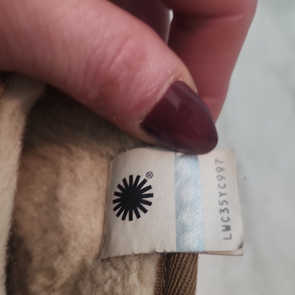 UGG Chestnut Suede Classic Femme Wedge Size 7 Ankle Booties - Picture 2 of 9